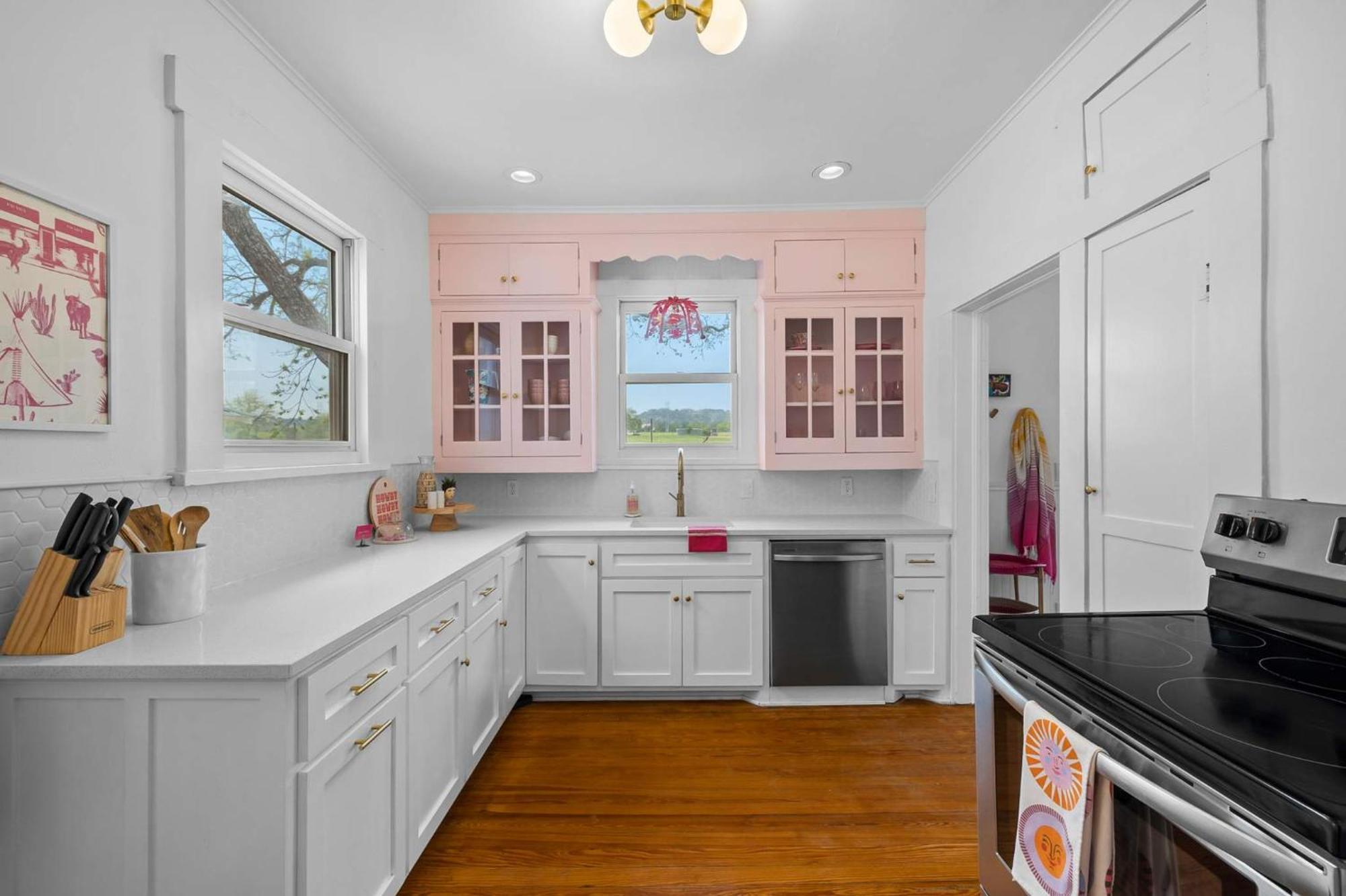 Villa Pink Duchess - Mins To Main Hot Tub & Fire Pit Fredericksburg Exterior foto